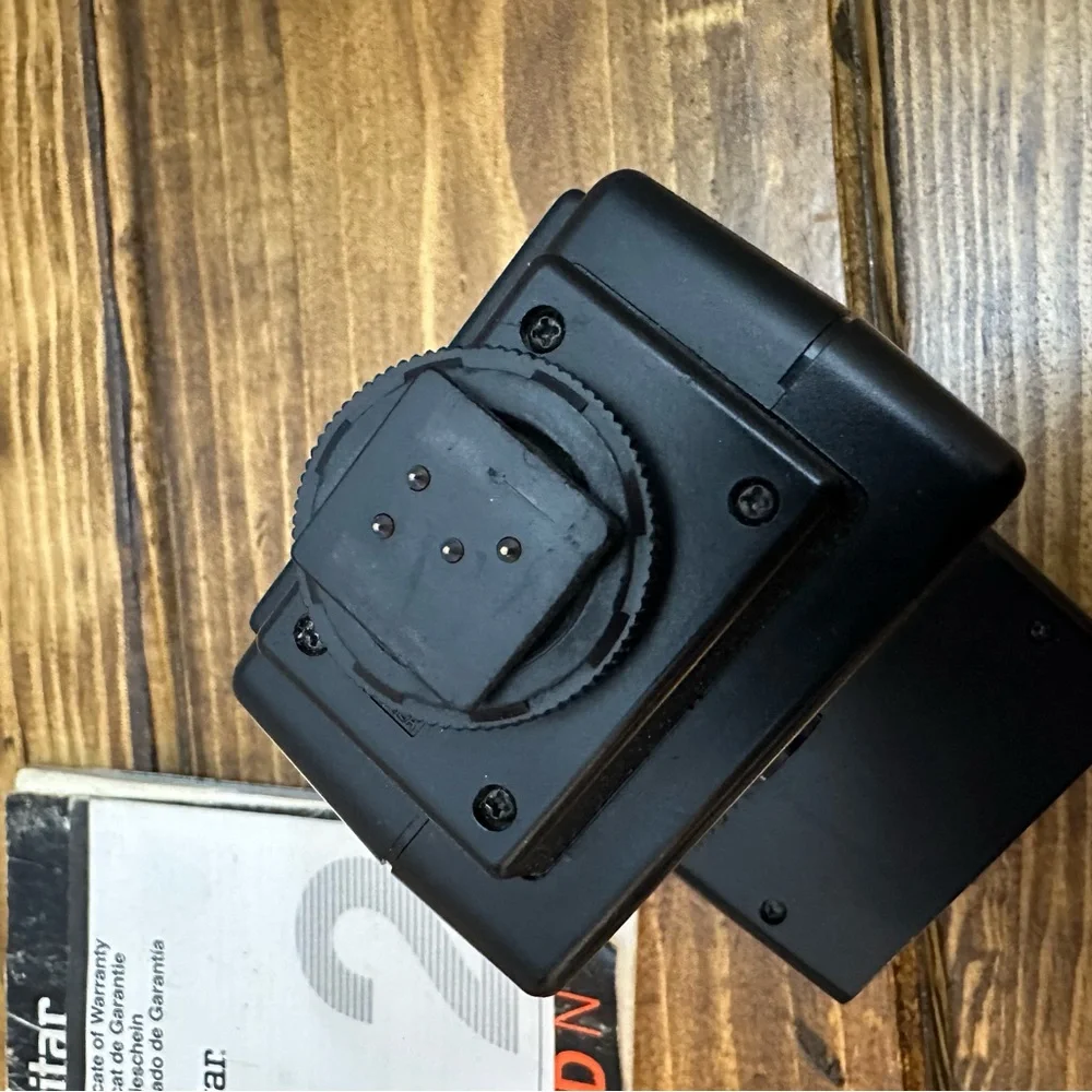 Vivitar 550FD Auto Thyristor Shoe Mount Flash Black Camera Flash Untested